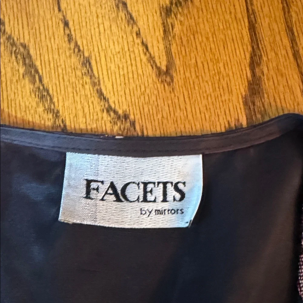Facets Bear Patterned Vest - Picture 3 of 7